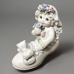Cherub Angel Figurine Sitting in a White High Heel Shoe Flowers Dreamsicles Vtg
